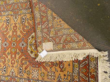 Tapis Derbent (chaine, trame et velours en laine) 