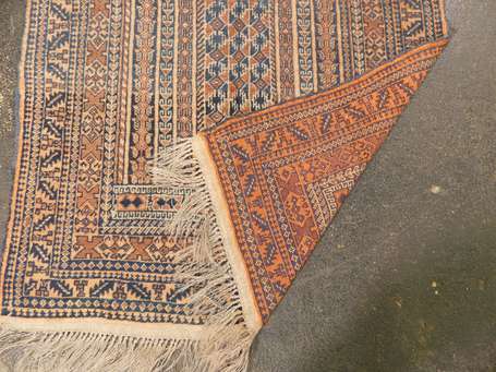 Tapis Beloutch, chaine, trame et velours en laine.