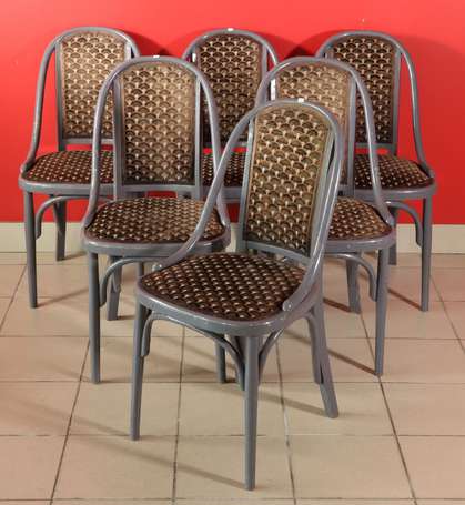 FISCHEL - Suite de six chaises de bistrot en bois 