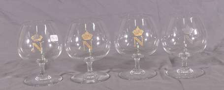 BACCARAT - Suite de 4 verres à cognac en cristal à