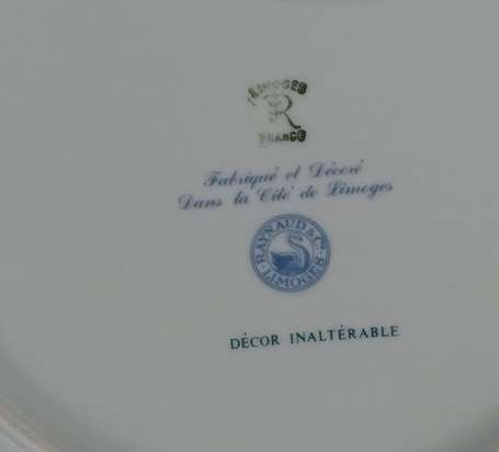 RAYNAUD Limoges - Assiette en porcelaine à décor 