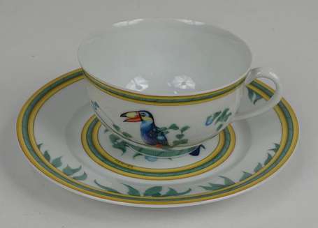 HERMES - Tasse à thé et sa soucoupe en porcelaine 