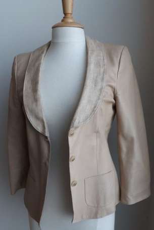 SALVATORE FERRAGAMO - Veste en cuir beige, le col 