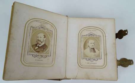 Photo - Album Photos ancien comprenant 40 CDV du 