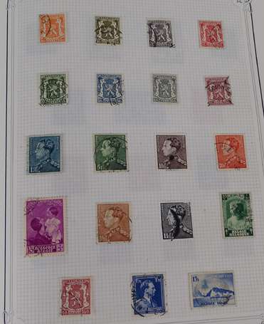 Lot de 3 albums divers Europe-Albanie. Partie de 