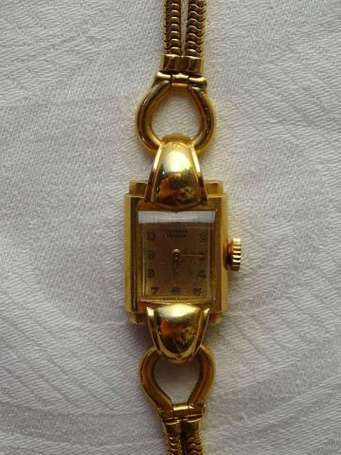 Deux montres bracelet de dame en or jaune 18K 
