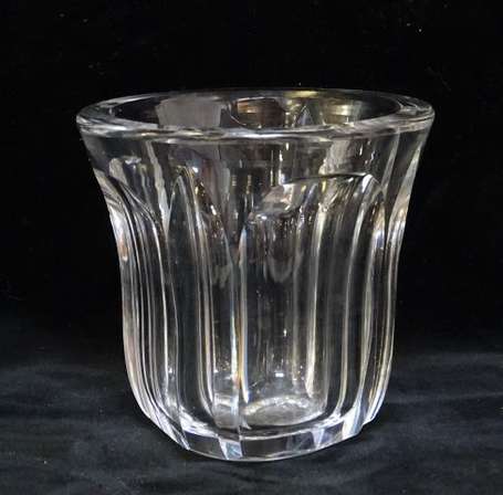 SAINT LOUIS - Petit vase en cristal taillé modèle 