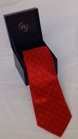 ROCHAS - Cravate en soie framboise à motifs 