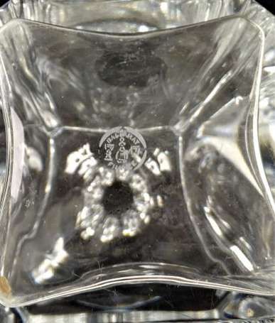 BACCARAT - Flacon à whisky en cristal uni modèle 