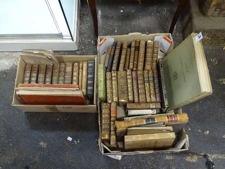 2 cartons d'environ 50 volumes de livres 