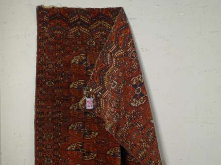 	Tapis Boukhara (chaîne, trame et velours en 