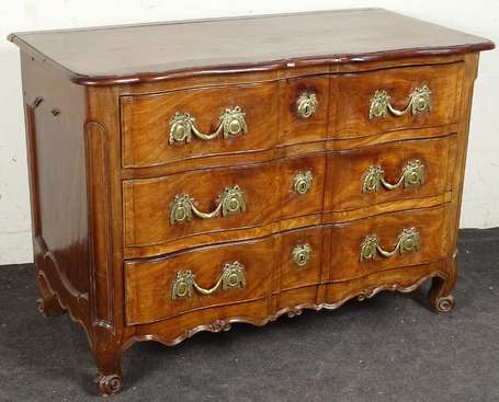 Commode nantaise en acajou et placage d'acajou, la