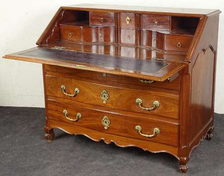 Commode-scribanne nantaise en acajou et placage 