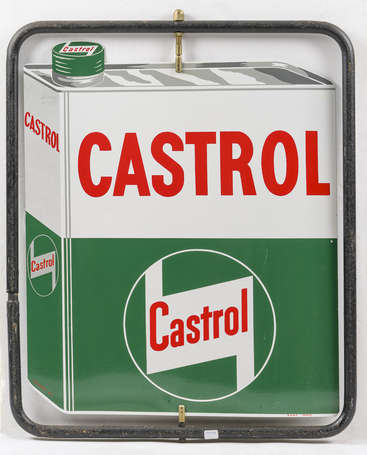 CASTROL : Vol-au-Vent en forme de bidon d'huile. 