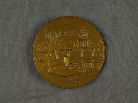 1 médaille en bronze commémorative Nikita 