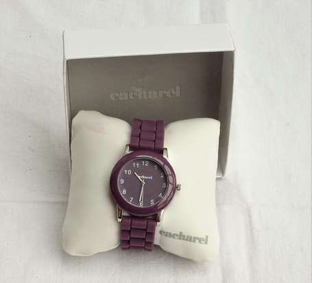 CACHAREL - Montre bracelet de dame en PVC violet. 