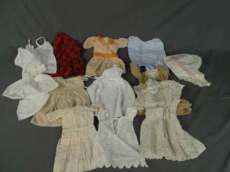 Vêtements, lot de 6 robes artisanales, et blanc , 