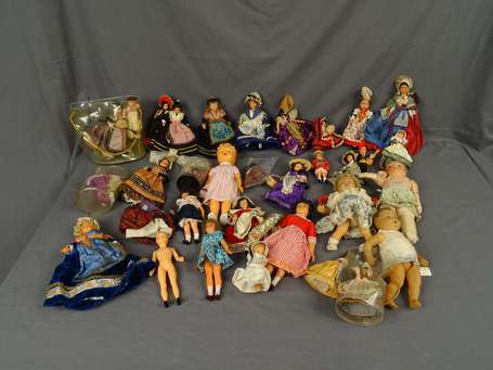 Celluloid-Lot de figurines régionnales 