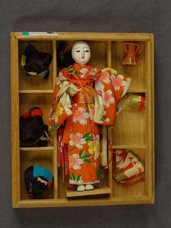 ZA-Japon-Coffret poupée porcelaine KATSURANOGYO 