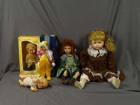 ZZ-Lot de poupées diverses 