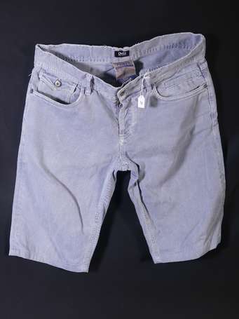 DOLCE & GABBANA - Bermuda homme en jean. T. 32. 