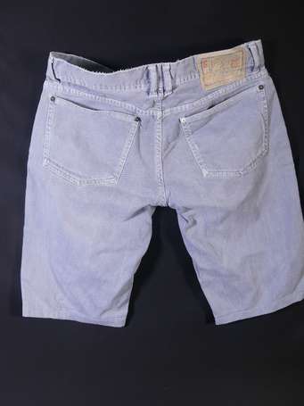 DOLCE & GABBANA - Bermuda homme en jean. T. 32. 