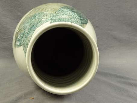 CHINE - Vase à panse renflée en grès porcelaineux 