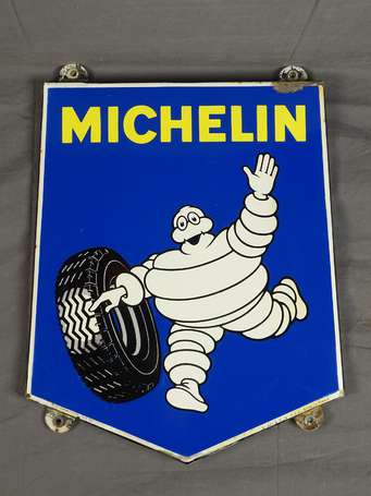 MICHELIN : Plaque émaillée pentagonale à rebords, 