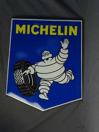 MICHELIN : Plaque émaillée pentagonale à rebords, 