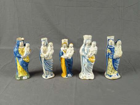Nevers - Cinq statuettes de Vierge d'accouchée 