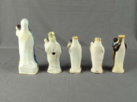 Nevers - Cinq statuettes de Vierge d'accouchée 