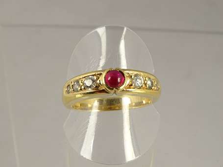 Bague en or jaune 18 k (750°/°°) Montée d'un 