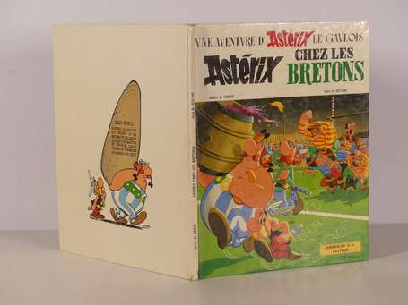 Uderzo : Astérix 8 ; Astérix chez les bretons en 