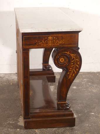 Console en placage de palissandre marqueté de bois