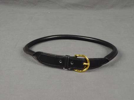 HERMES - Fine ceinture en cuir noir, boucle en 