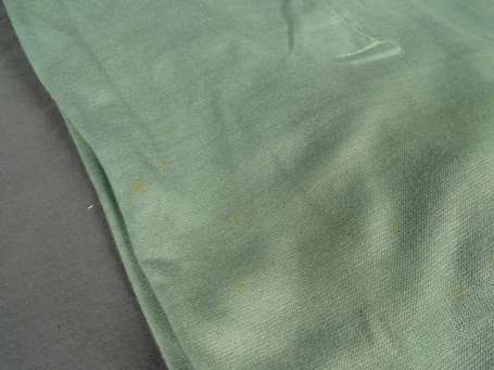 HERMES - Deux polos en jersey de coton, l'un vert,