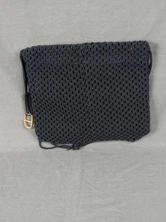 CHARLES JOURDAN - Sac en crochet noir, plaque 