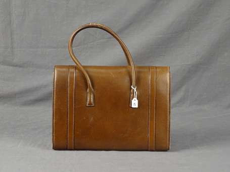 HERMES - Sac porté main Drag en box marron, 