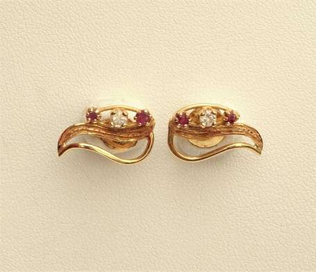 Boucles d'oreilles en or jaune 18K (750°/00) à 