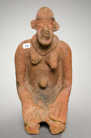 Très belle et ancienne figurine en terre cuite 