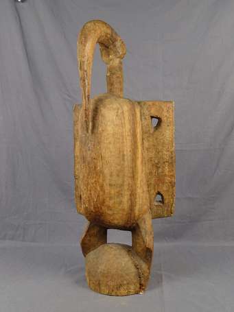 Très ancienne statue cérémonielle 'Poro' en bois 
