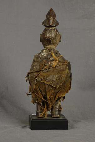 Ancienne statuette de médecine en bois mi-dur avec