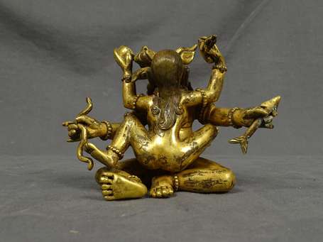 HIMALAYA - Groupe en bronze doré représentant une 