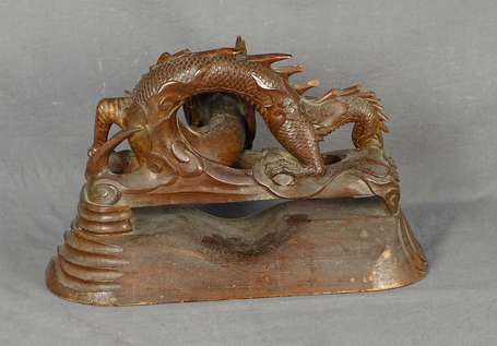 CHINE - Dragon Tonka H. 25 cm, L. 38 cm