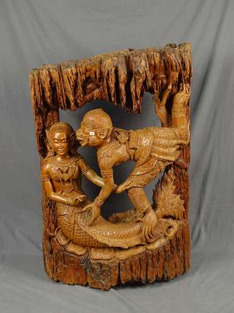 INDONESIE - Sujet en bois exotique à décor d'une 