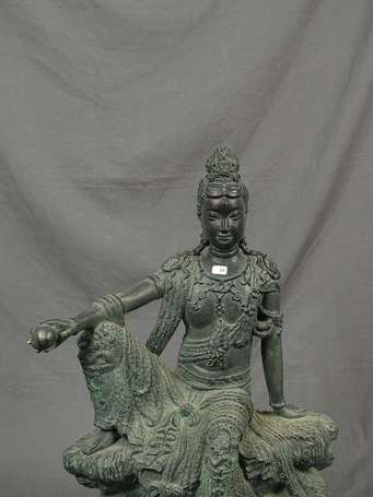 CHINE - Guanyin en délassement royal ayant la 