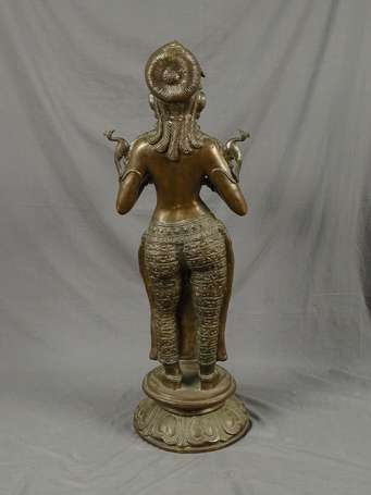 INDE - Déesse hindoue. Sujet en bronze. H. 88 cm, 