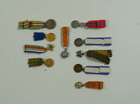 Mini-lot de 10 médailles civiles dont merite des 