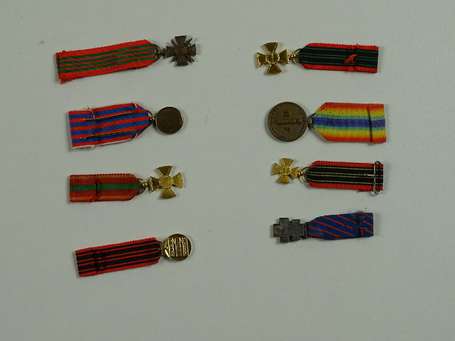 Mini-lot de 8 médailles militaire 39-45