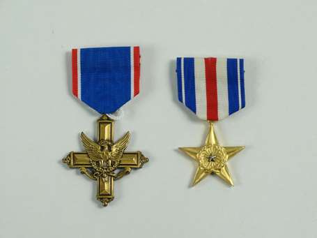 ETR - Etats Unis - 2 médailles dont distingued